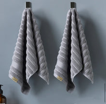 Load image into Gallery viewer, ESSENTIAL BATH TOWEL SET
